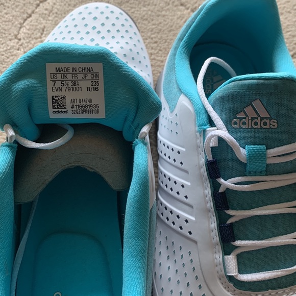 Adidas women’s size 7  white and turquoise golf shoe - Picture 3 of 3